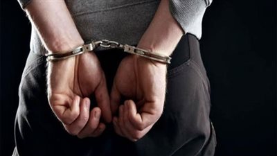 طلع مظبط مع صاحب القناة.. ضبط طالب يشهر بالفتيات على مواقع التواصل الاجتماعي 