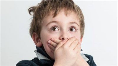 في اليوم العالمي للتأتأة.. 7 أعراض لمرض التلعثم وطرق العلاج 