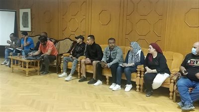 عطوة يتابع بروفات افتتاح مهرجان الإسماعيلية الدولي للفنون الشعبية| صور