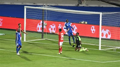 حسين الشحات يسجل الهدف الرابع للأهلي في الحرس الوطني بدوري أبطال أفريقيا