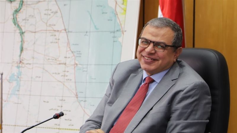 وزير القوي العاملة