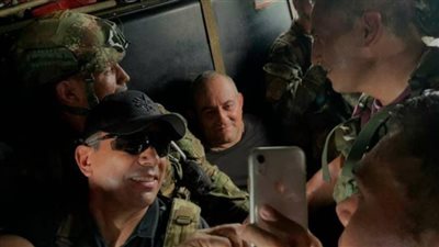 أمريكا رصدت 5 ملايين دولار مكافأة.. لحظة القبض على أحد أكبر تجار المخدرات | فيديو