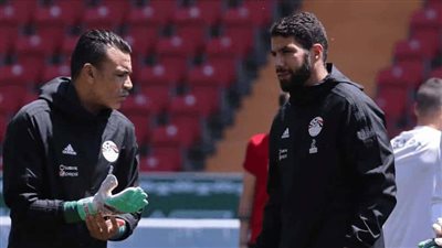 إكرامي يكشف حقيقة خلافه مع عصام الحضري ومنعه من الانضمام للمنتخب | فيديو