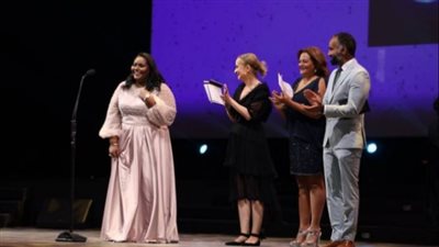 الفنانة السعودية عائشة الرفاعي: تكريمي في «الجونة» رسالة دعم لكل صاحب موهبة