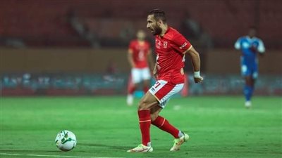  اليوم.. الأهلى يعلن تجديد عقد علي معلول بشكل رسمي