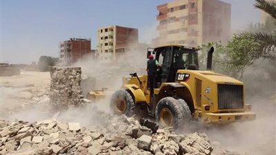 قنا تسترد 18 فدانا من أراضى الآثار و8 الآف متر أملاك الدولة بنجع حمادي