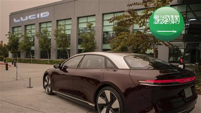 السعودية تعلن خطتها لصناعة السيارات الكهربائية | فيديو