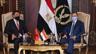 محمود توفيق يستقبل وزير الشئون الداخلية بجمهورية ألبانيا لتعزيز التعاون 