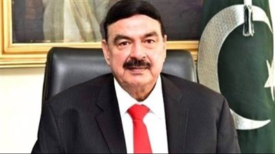 باكستان تدرس طرد السفير الفرنسي