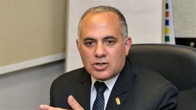وزير الري الدكتور