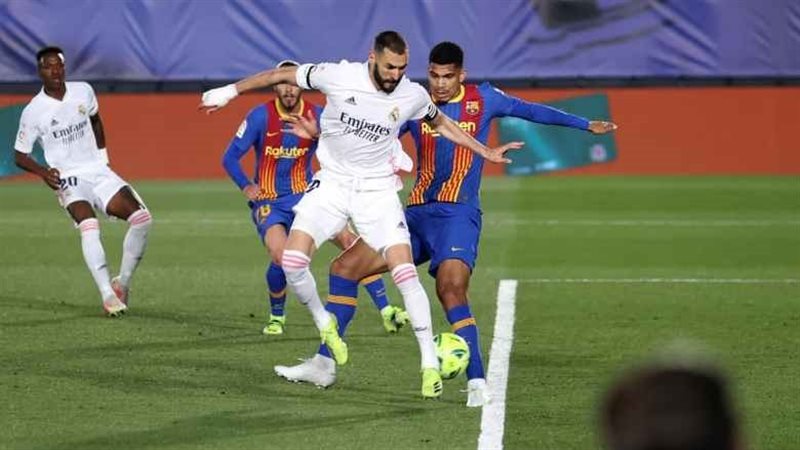 ريال مدريد وبرشلونة