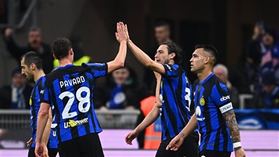 انتر ميلان يضرب أتالانتا بثنائية في الشوط الأول بالدوري الإيطالي (فيديو)