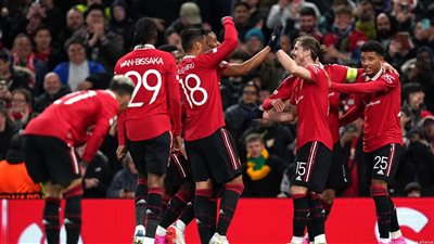 مانشستر يونايتد يفوز على شيفيلد 4-2 في الدوري الإنجليزي 