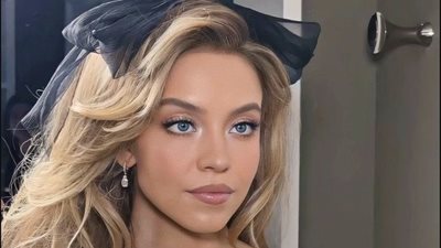 سيدني سويني ضيفة برنامج SNL (فيديو)