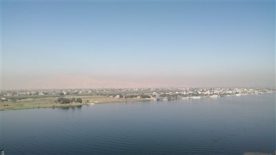 ارتفاع درجات الحرارة بالأقصر بسبب تأثير مرتفع جوي فى طبقات الجو العليا