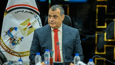 وزير الإنتاج الحربي يبحث التعاون مع إيدج الإماراتية في التصنيع العسكري