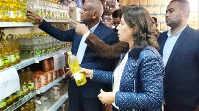 محافظ أسوان: ضخ 3 آلاف طن سكر واستكمال افتتاح معارض 