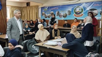 وكيل تعليم دمياط يوجه بتفعيل البرامج العلاجية للطلاب الضعاف بالقراءة والكتابة والحساب