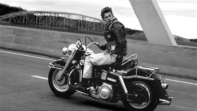 طرح التريلر الدعائي لفيلم THE BIKERIDERS