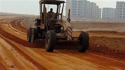 تفاصيل مشروعات تطوير الطرق بالمناطق الصناعية والسكنية بمدينة العبور