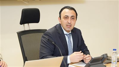 مساعد وزيرة التخطيط يترأس اجتماع لجنة دراسة المشروعات التنموية المقترحة