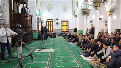 وزير الأوقاف يلقي خطبة الجمعة بمسجد عمر بن الخطاب في بني سويف 