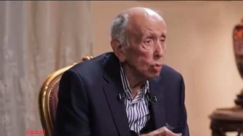 الكاتب الصحفي محمد