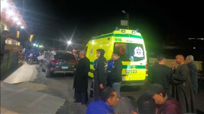 مشاجرة بين زوجة حلمي بكر وشقيقه أمام المستشفى على تصريح الدفن وبلاغ إلى الشرطة (صور)