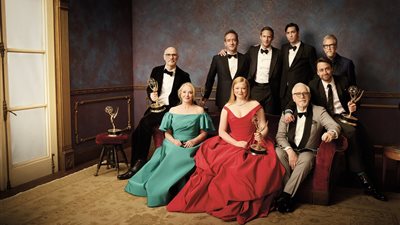 شاهد جلسة تصوير خاصة بالفائزين بجوائز الإيمي 