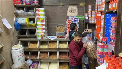 أسعار ياميش رمضان 2024 بسوق الجملة في باب البحر (فيديو وصور)