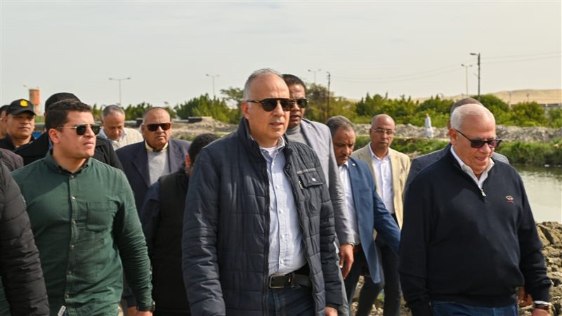وزير الري الدكتور