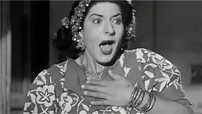 زينات صدقي.. بدأت حياتها راقصة وهربت من والدها.. تألقت في دور العانس والخادمة بالسينما.. ودُفنت في مقابر الصدقة