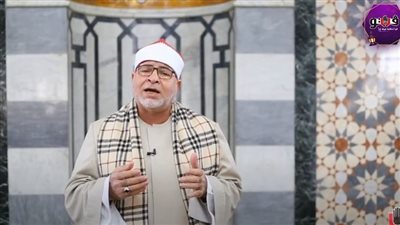 «شهر الخيرات والنفحات أتى».. ابتهال مميز للشيخ عبد اللطيف العزب وهدان (فيديو)