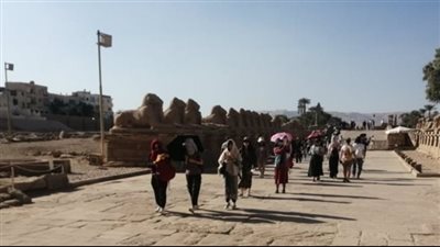 مدير معابد الكرنك يستقبل الفنان سامح حسين