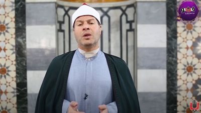 هنيئا لعين شهدت أرض مكة، ابتهال رائع للشيخ أحمد راشد (فيديو)