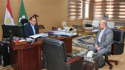 المحافظ يستقبل رئيس الإدارة المركزية للموارد المائية والري بالشرقية 