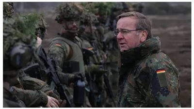 ألمانيا تحقق في تنصت روسي محتمل على محادثات سرية لجيشها