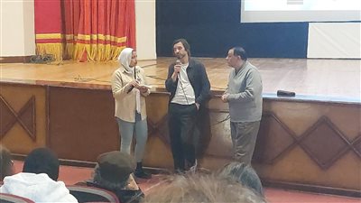 مخرج كازابلانكا: الفيلم قصة حقيقية لشاب مغربي واستغرق تصويره 5 سنوات