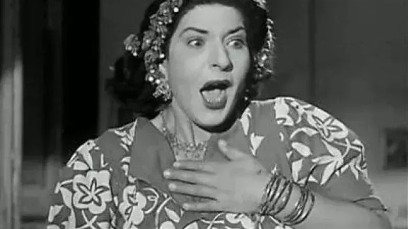 الفنانة زينات صدقى،