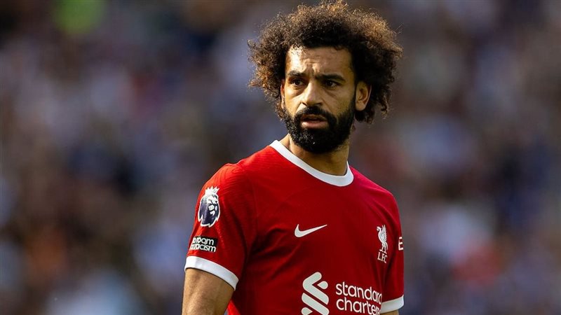 محمد صلاح قائد منتخب