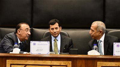 بحضور وزراء ومحافظون، انطلاق المؤتمر الدولي للنقل البحري واللوجستيات 