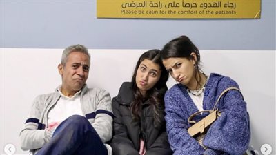 مسلسل وبينا ميعاد 2، كواليس مشهد حزن العائلة بعد إصابة علي (صور)