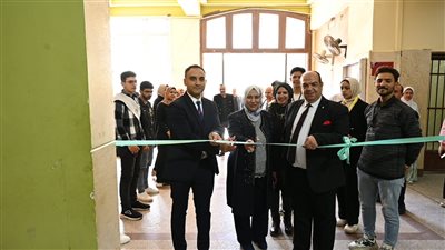 كلية الخدمة الاجتماعية بجامعة الفيوم تنظم معرض أهلا رمضان للمشغولات اليدوية (صور)