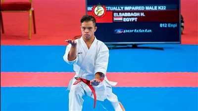 جامعة السويس تهنئ طالب آداب لفوزه ببطولة الجمهورية للكاراتية 