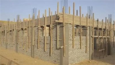 مدير رياضة الأقصر يتابع إنشاء صالة الأنشطة بنادي الإرادة والتحدي