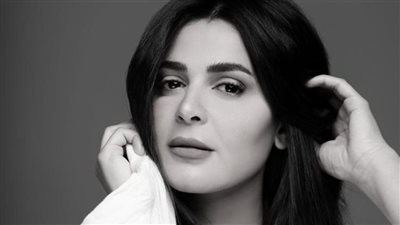 بعد تألقها مع تامر حسني.. 3 أعمال جديدة لرانيا منصور 