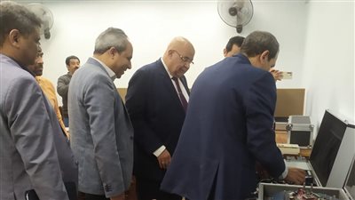 رئيس جامعة الأقصر يفتتح معمل الأنظمة الذكية المتقدمة بكلية الحاسبات والمعلومات