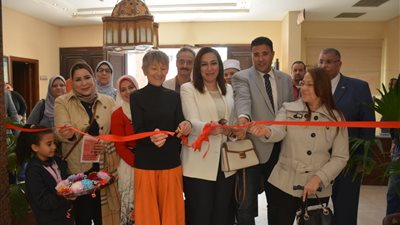 افتتاح مهرجان ومعرض دمنهور الدولي لكاريكاتير المرأة في مكتبة مصر العامة