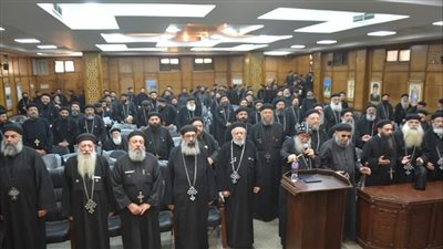 إيبارشية المنيا تناقش موقف الكنيسة الأرثوذكسية من المثليين