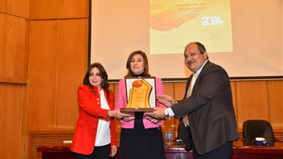 نيفين الكيلاني: مؤتمر معهد النقد الفني منصةً مهمّةً للحوار والنقاش بين المبدعين